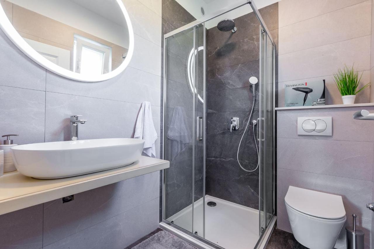 Mp Luxury With Swimming Pool Hébergement de vacances *