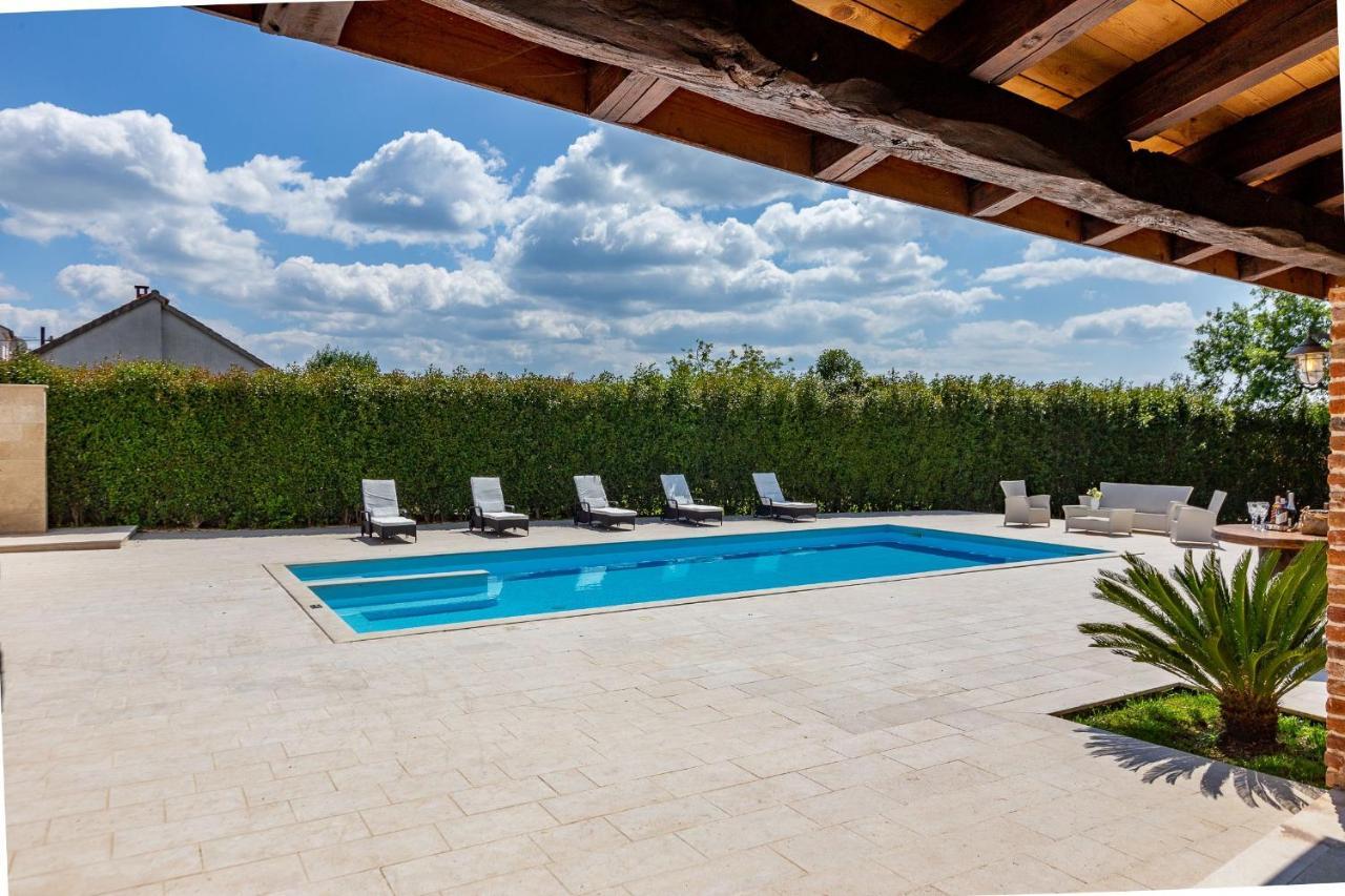 Hébergement de vacances Mp Luxury With Swimming Pool *
